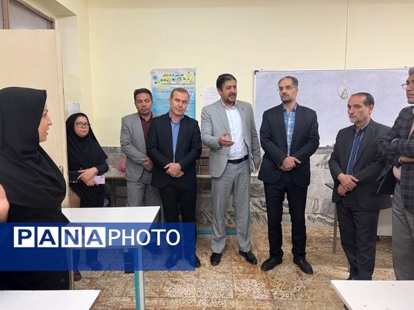 بازدید مدیر کل دفتر فنی و حرفه‌ای و کار دانش وزارت آموزش و پرورش از شهرستان سملقان