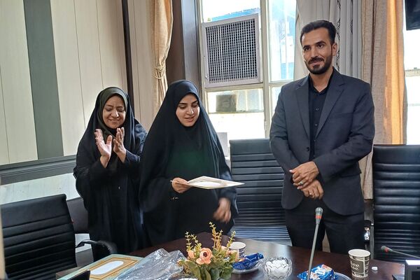 مراسم تجلیل از دانش آموز خبرنگاران پانا ناحیه 3 شیراز