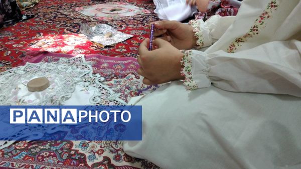 جلوه بندگی در محراب نوجوانی؛ اعتکاف دختران در مسجد حضرت محمد(ص)