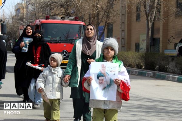 مردم فاروج باری دیگر در روز قدس حماسه آفریدند 