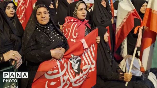 «لبیک یا رسول‌الله»؛ شعار محوری تجمعات شبانه در شب رحلت پیامبر(ص) و شهادت امام حسن(ع) نورآباد