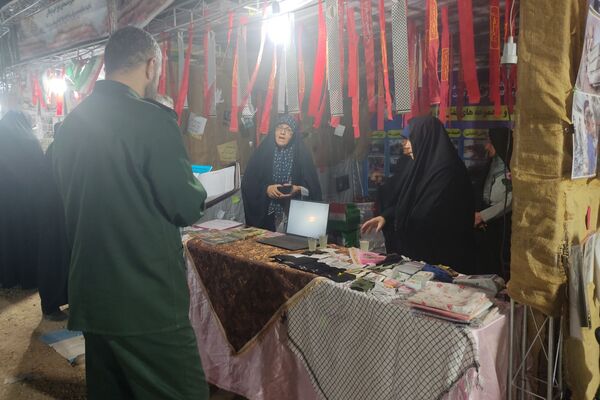 نمایشگاهی برا آشنایی با شهیدان