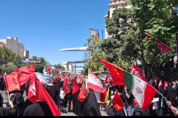 روایتِ دل‌های بی‌قرار؛ مشهدی‌ها در وداع میلیونی با پیکر مطهر رهبر شهید