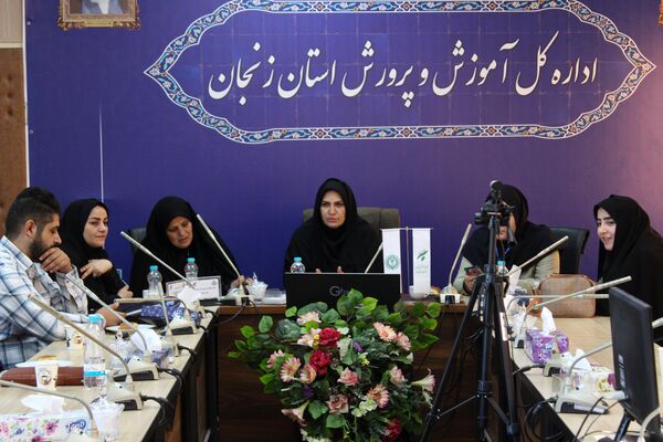 افتتاحیه وبیناری مجلس دانش آموزی جمهوری اسلامی ایران در زنجان 