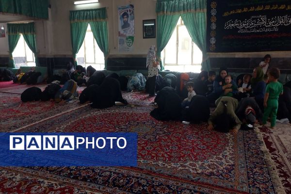 اجتماع بزرگ شیرخوارگان حسینی در روستای گزکوه