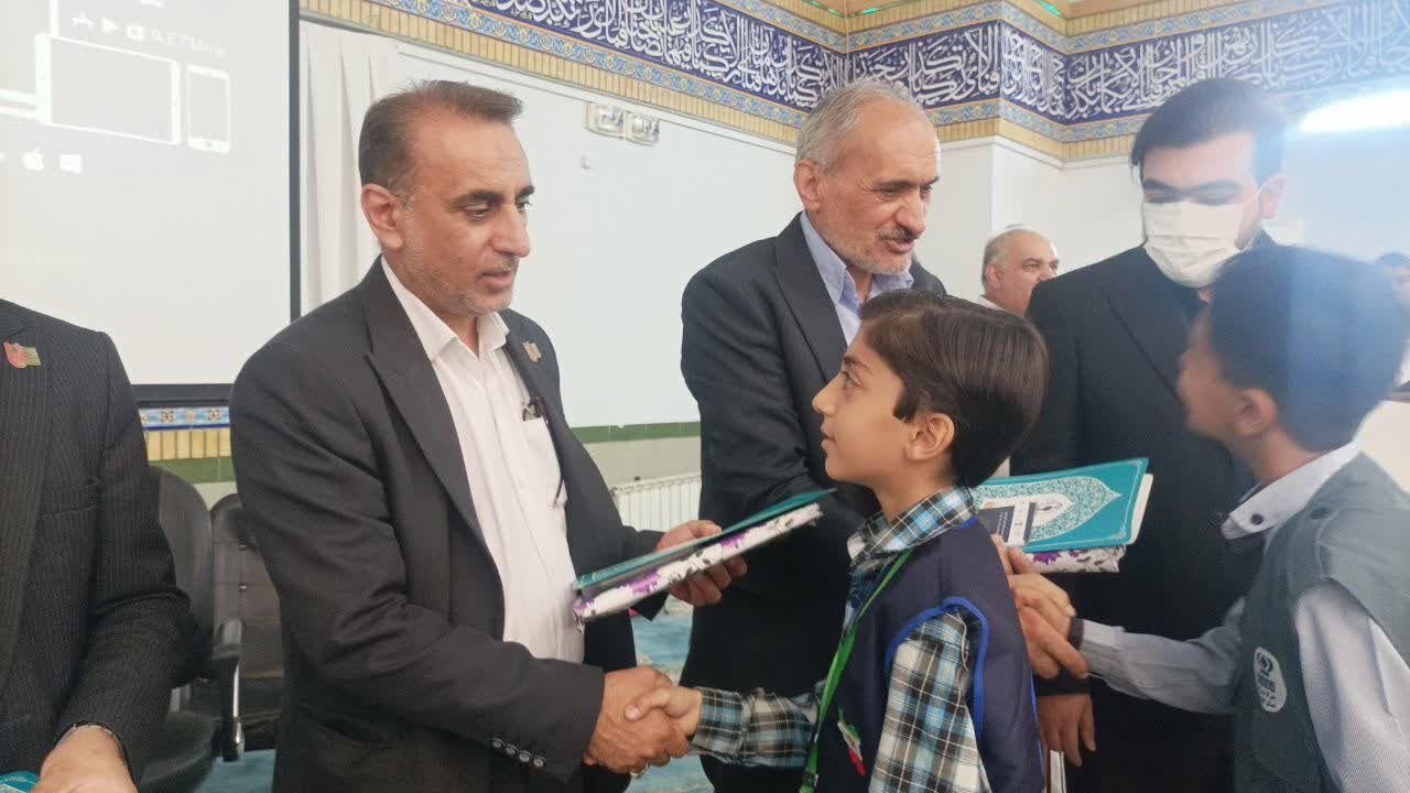  مراسم گرامیداشت سالگرد تاسیس سازمان دانش‌آموزی