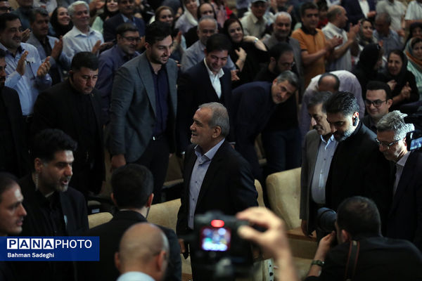 مراسم روز پزشک با حضور رئیس جمهوری