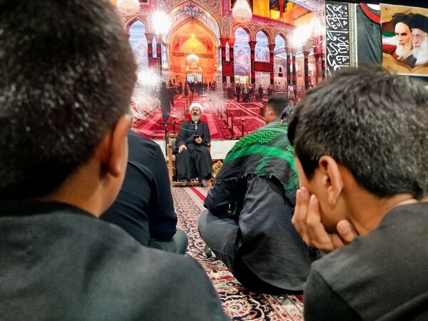 حضور پرشور مسئولان کاشمر در مراسم عزاداری شب سوم محرم روستای قلعه بالا