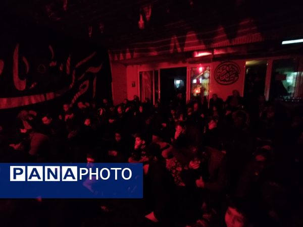 مراسم شب چهلم شهید صالح نوربخش در کنار شهید گمنام