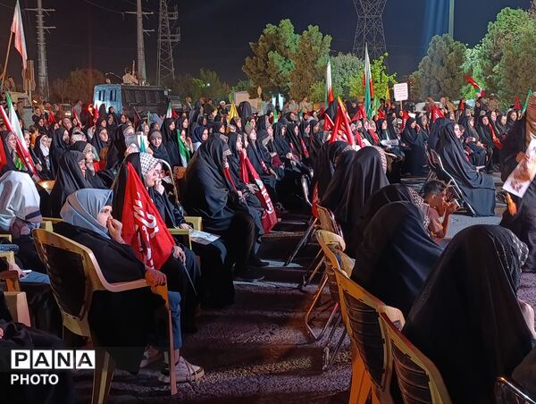 بعثت مردمی در میدان نبوت قم
