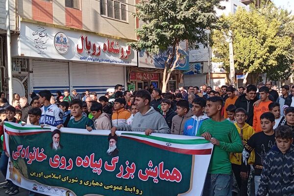  همایش بزرگ پیاده روی خانوادگی در نسیم‌شهر 
