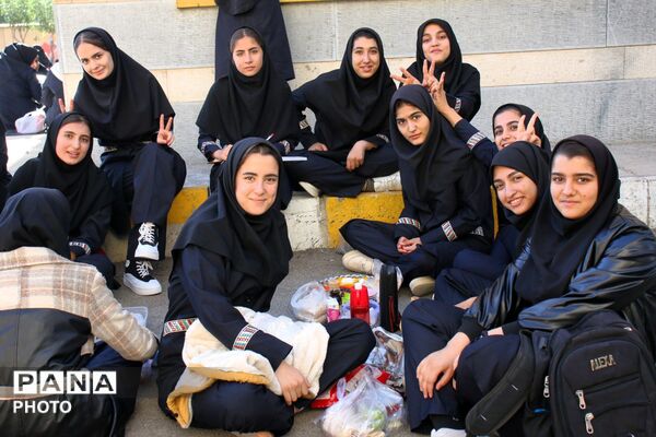 صبحانه سلامت در هنرستان شهید سادلجی؛ گامی برای تقویت بدن و ذهن هنرجویان