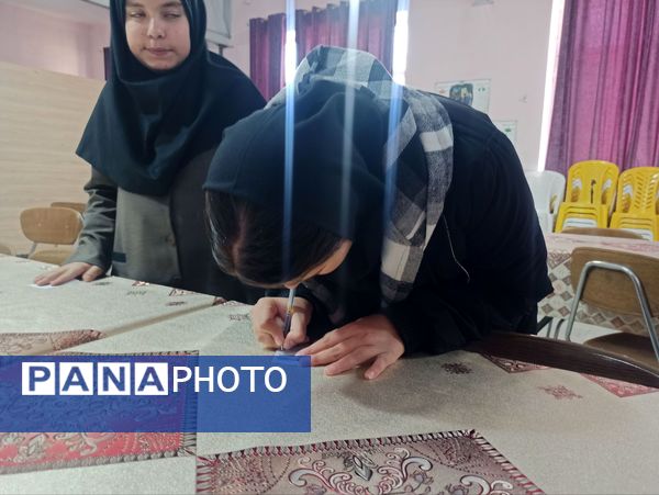 انتخابات شورای دانش‌آموزی در دبیرستان نمونه اندیشه