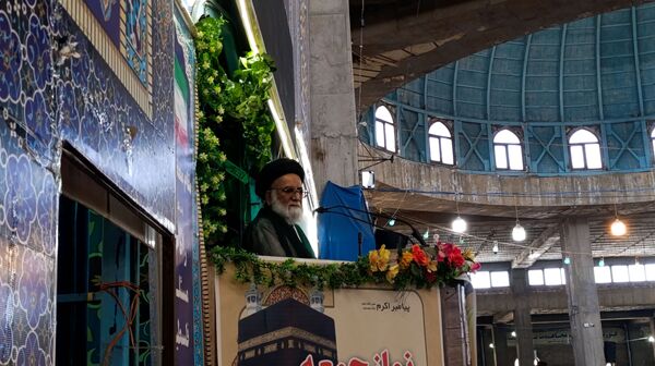 نماز جمعه در آخرین جمعه ماه رمضان در نیشابور 