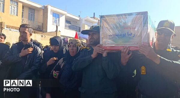 مراسـم تشییـع و تدفین پیکر مطهر شهید مدافع وطن رضا یوسفوند در شهرستان سلسله