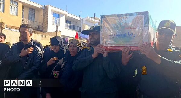 مراسـم تشییـع و تدفین پیکر مطهر شهید مدافع وطن رضا یوسفوند در شهرستان سلسله