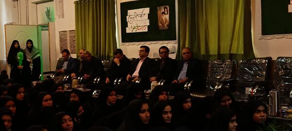  مراسم استقبال و تشییع شهید گمنام در دبیرستان شاهد زکیه ناحیه یک 