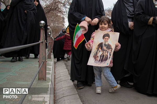 سربازان کوچک در اجتماع مردمی تبریز به خونخواهی از رهبر شهید