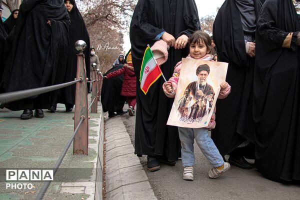 سربازان کوچک در اجتماع مردمی تبریز به خونخواهی از رهبر شهید