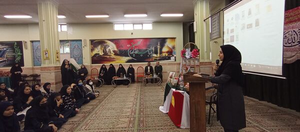 برگزاری یادواره شهدا در آموزشگاه دخترانه فاطمیه ملارد 