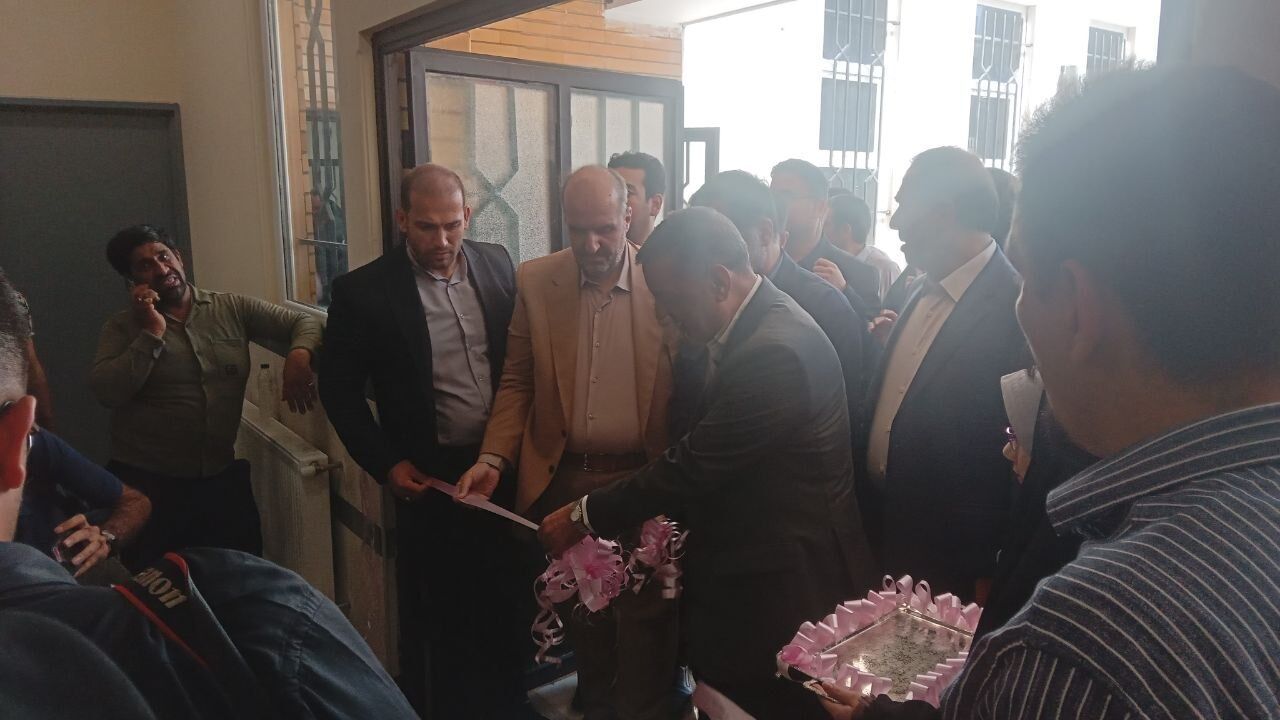 ایستادگی در برابر زورگویان نیازمند تجهیز به سلاح دانایی است