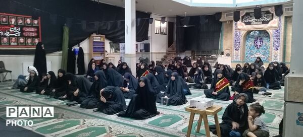 دومین روز از مراسم عزاداری سیدالشهدا امام حسین (ع)و همچنین رهبر معظم انقلاب اسلامی