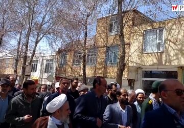 حضور پرشور دانش‌آموزان، فرهنگیان و مردم زرین شهر در راهپیمایی روز جهانی قدس