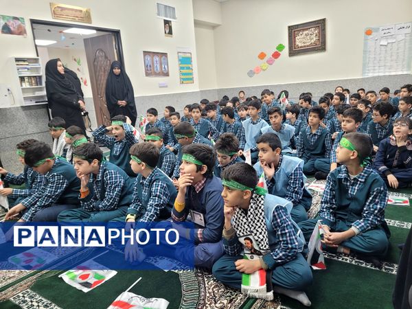 بزرگداشت حماسه ۹ دی در مدرسه نور ایمان منطقه پردیس 