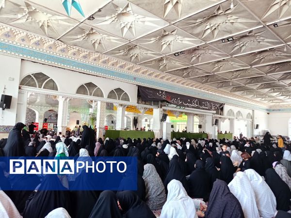 نماز جمعه ای با رنگ خون شهید در کاشمر