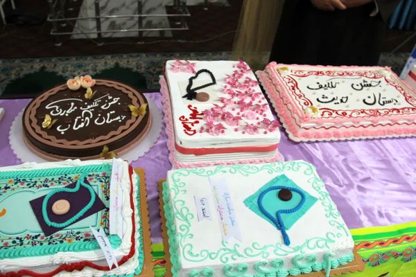 جشن تکلیف دانش‌آموزان دختر اسلام آباد غرب