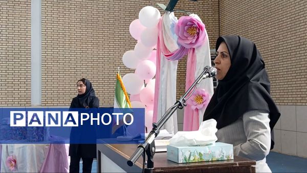 جلسه اولیا و مربیان در دبیرستان بهرام رزمی