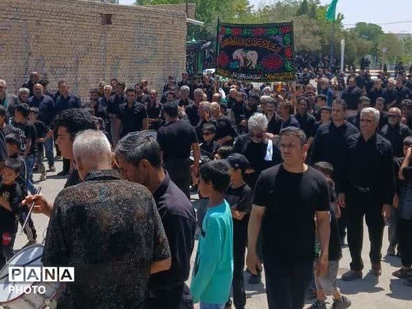 در هشتمین روز ماه محرم طنین نوای یا حسین در کوچه‌های فدافن پیچید
