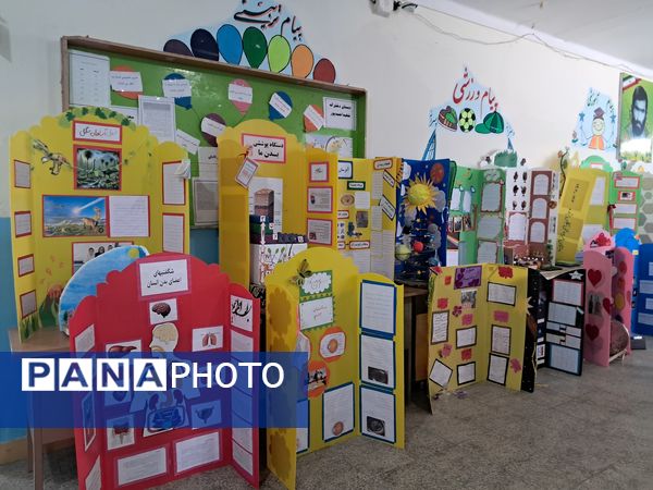 افتتاح نمایشگاه جابربن‌حیان در دبستان شهید احمدپور قائمشهر