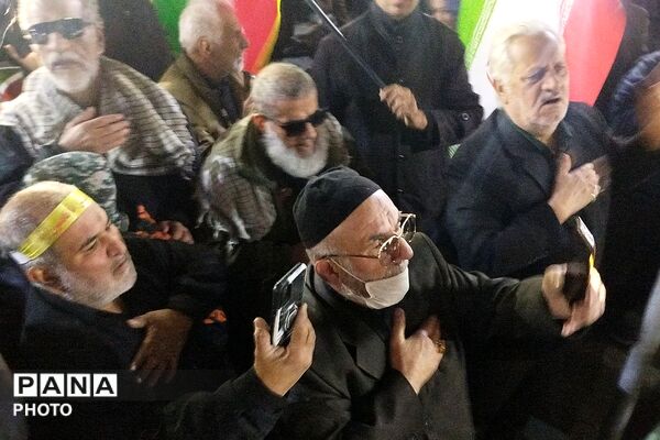شور انقلابی مردم شهرری در میدان نماز 