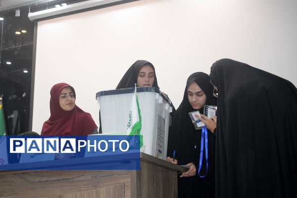  انتخابات دختران شوراهای دانش‌آموزی استان بوشهر