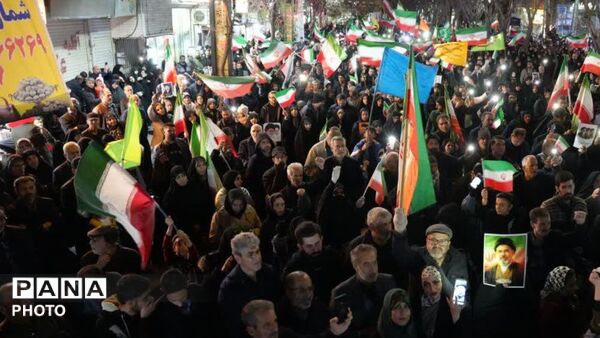 تجمع باشکوه مردم فردیس در یاد و خاطره رهبر شهید امام خامنه‌ای