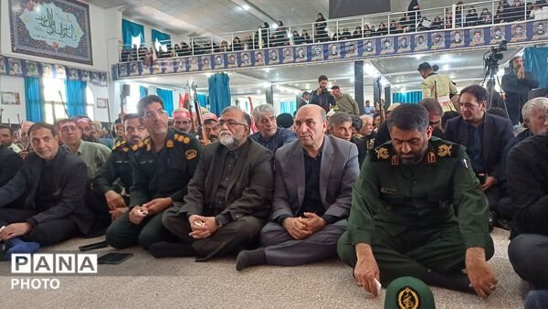 لرستان در سوگِ رهبر شهیدان سیاه پوشید؛ میثاقِ عشایر در حسینیه‌ ثارالله