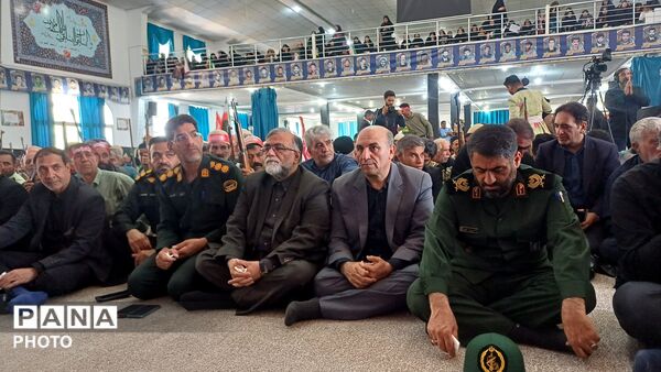 لرستان در سوگِ رهبر شهیدان سیاه پوشید؛ میثاقِ عشایر در حسینیه‌ ثارالله