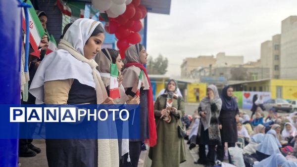 سالروز پیروزی انقلاب اسلامی در دبستان حافظ یک