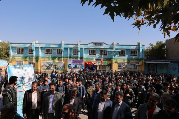 آیین بازگشایی مدارس و نواختن زنگ مهر ایثار و شهادت در ناحیه ۶ مشهد 