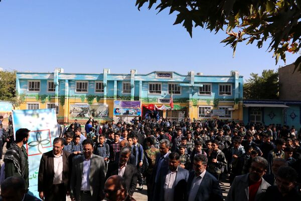 آیین بازگشایی مدارس و نواختن زنگ مهر ایثار و شهادت در ناحیه ۶ مشهد 