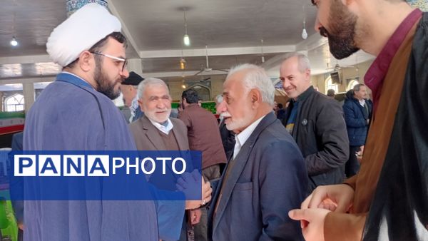 نماز جمعه و برپایی میز خدمت در شهر سورشجان