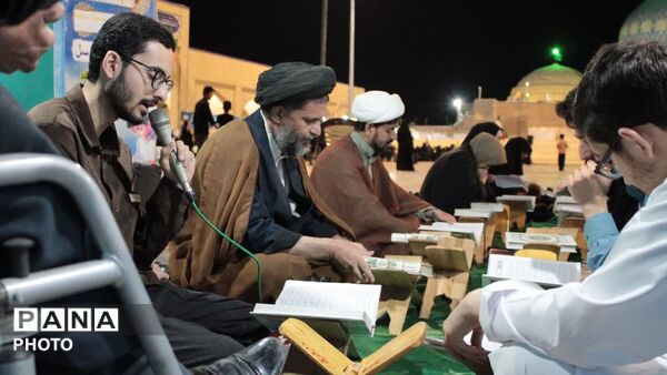 فعالیت غرفه‌های متنوع در موکب آستان مقدس چهل اختران قم