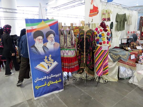 برپایی نمایشگاه هفته مشاغل در شهرستان بجنورد