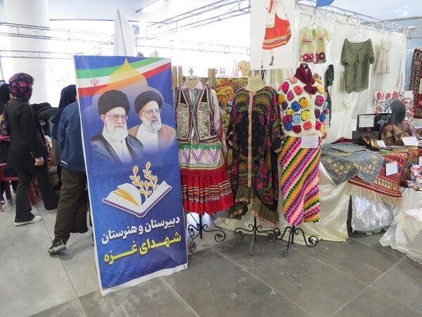 برپایی نمایشگاه هفته مشاغل در شهرستان بجنورد