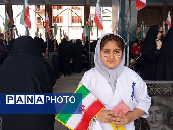 اقتدار کودکان نی‌ریزی در حماسه 22 بهمن