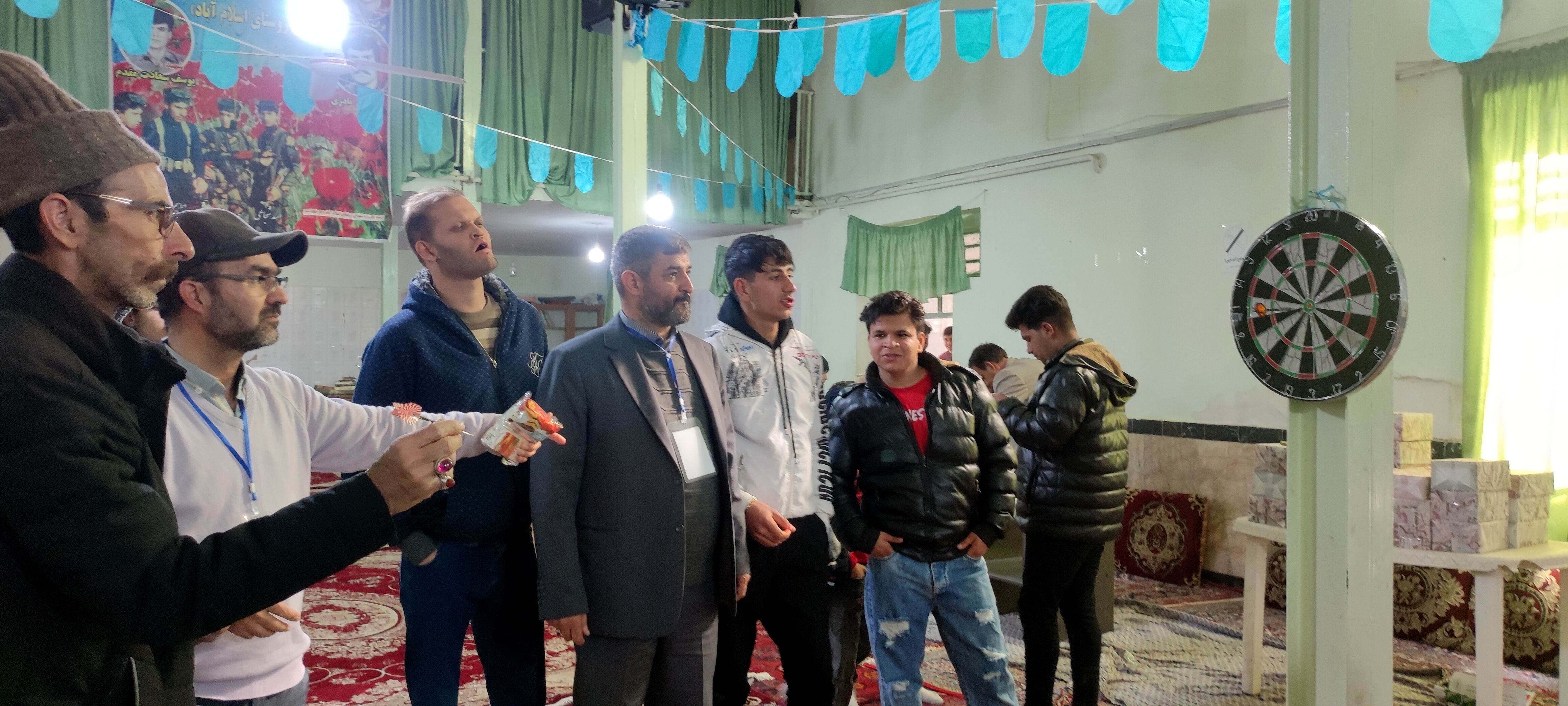 برگزاری مسابقات دارت در جشن بزرگ ۲۲بهمن در روستای اسلام آباد شیروان 