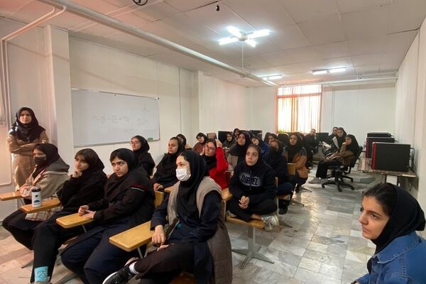 اردوی علمی در پژوهش سرای دانش آموزی بصیرت