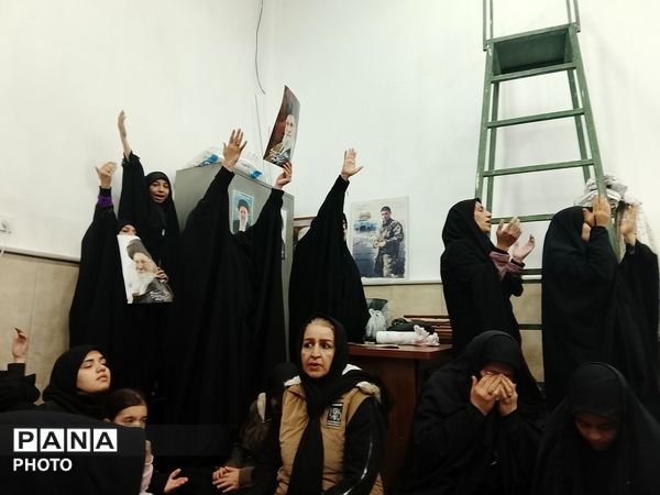   اجتماع مردمی در ناحیه 5 مهشهد به خونخواهی امام سید علی خامنه‌ای 
