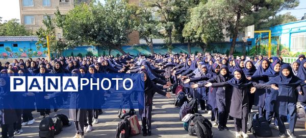 مهر در مدرسه مهدی خدابنده